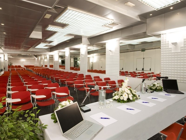 Imagen general del Hotel Savoy, Pesaro. Foto 5