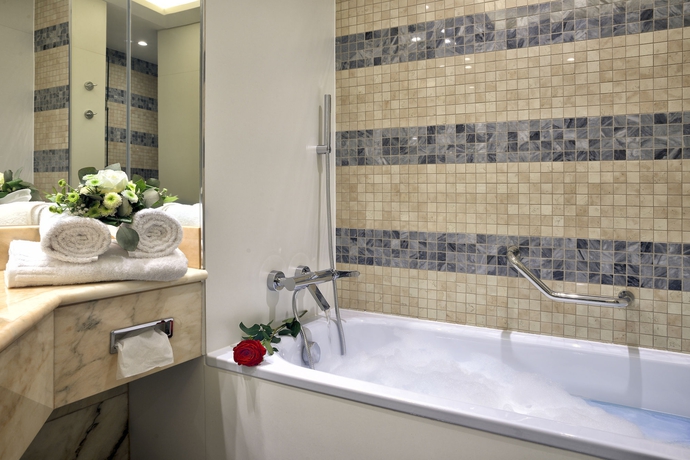 Imagen de la habitación del Hotel Savoy, Praga. Foto 12