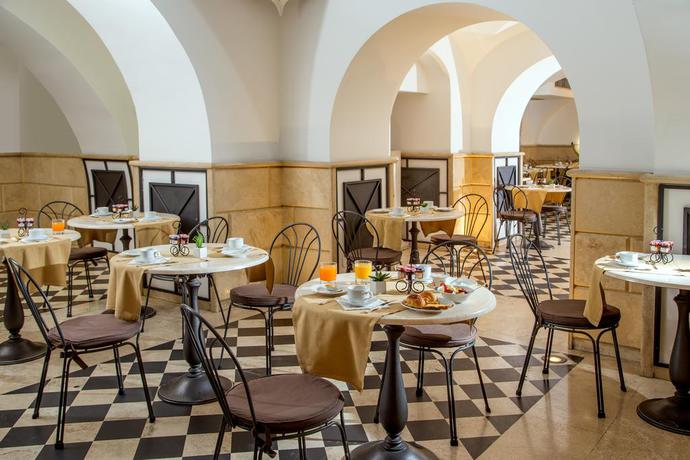 Imagen general del Hotel Savoy, Roma. Foto 3