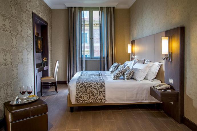 Imagen general del Hotel Savoy, Roma. Foto 5