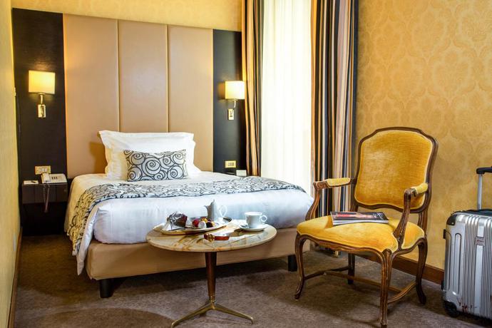 Imagen general del Hotel Savoy, Roma. Foto 9