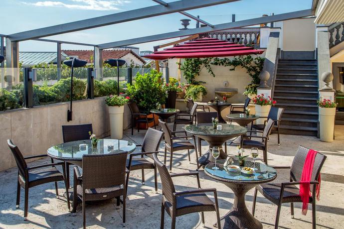 Imagen general del Hotel Savoy, Roma. Foto 10