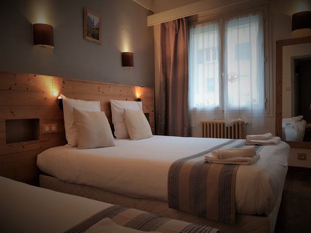 Imagen de la habitación del Hotel Savoy, Saint-Michel-de-Maurienne. Foto 6