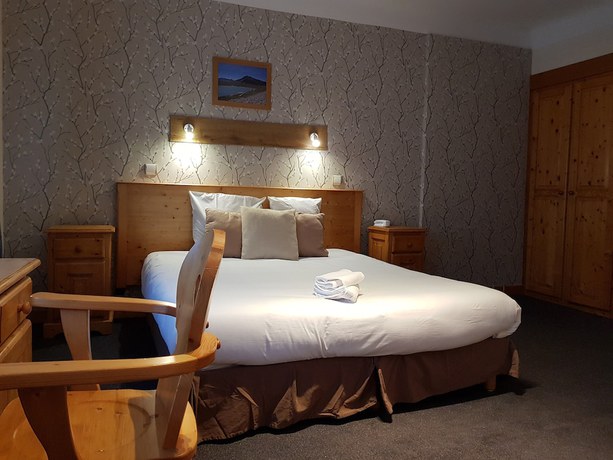 Imagen de la habitación del Hotel Savoy, Saint-Michel-de-Maurienne. Foto 11