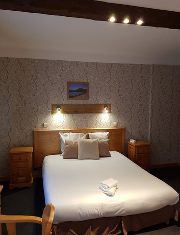 Imagen de la habitación del Hotel Savoy, Saint-Michel-de-Maurienne. Foto 14
