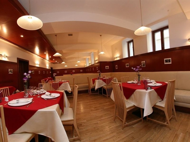 Imagen general del Hotel Savoy, Timisoara. Foto 10