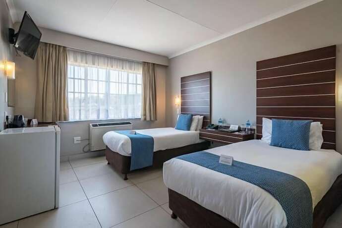 Imagen general del Hotel Savoy and Conference Centre. Foto 8