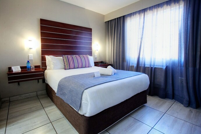 Imagen general del Hotel Savoy and Conference Centre. Foto 11