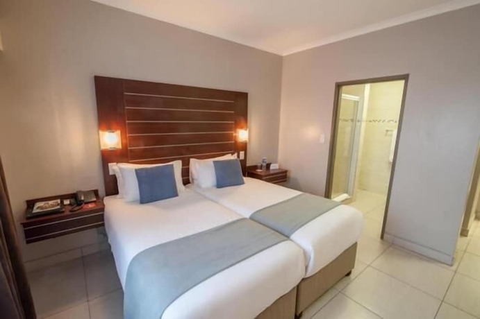 Imagen general del Hotel Savoy and Conference Centre. Foto 12