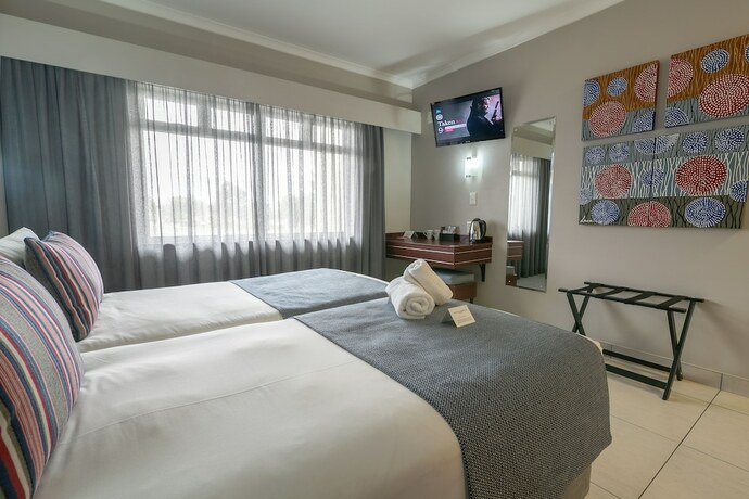 Imagen general del Hotel Savoy and Conference Centre. Foto 13