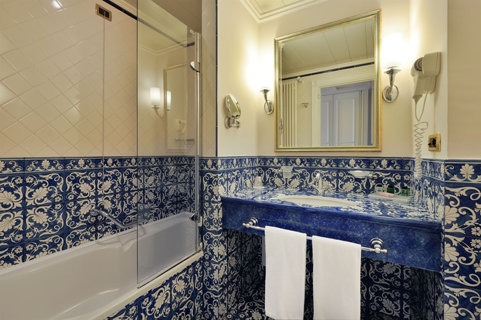 Imagen de la habitación del Hotel Savoy and Spa. Foto 6