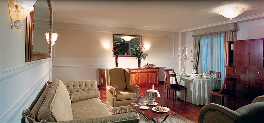 Imagen de los interiores del Hotel Savoy and Spa. Foto 16