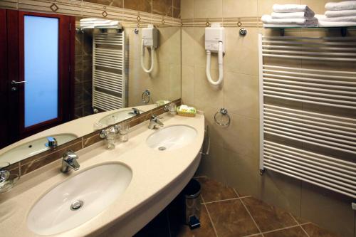 Imagen general del Hotel Savus. Foto 1