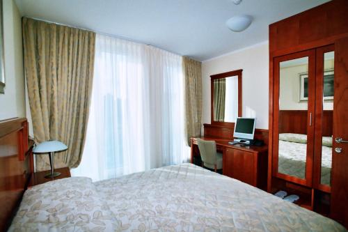 Imagen general del Hotel Savus. Foto 7