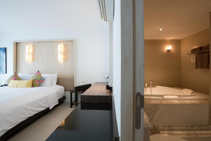 Imagen de la habitación del Hotel Sawaddi Patong Resort and Spa By Tolani. Foto 4