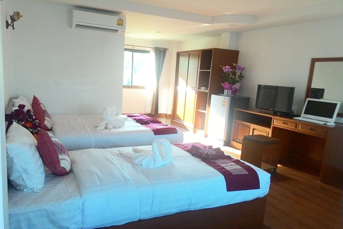 Imagen de la habitación del Hotel SawadeeLanna. Foto 13