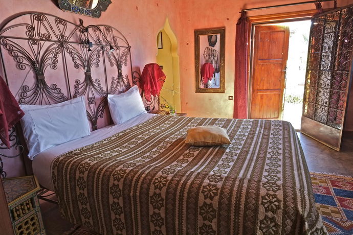 Imagen de los exteriores del Hotel Sawadi. Foto 9