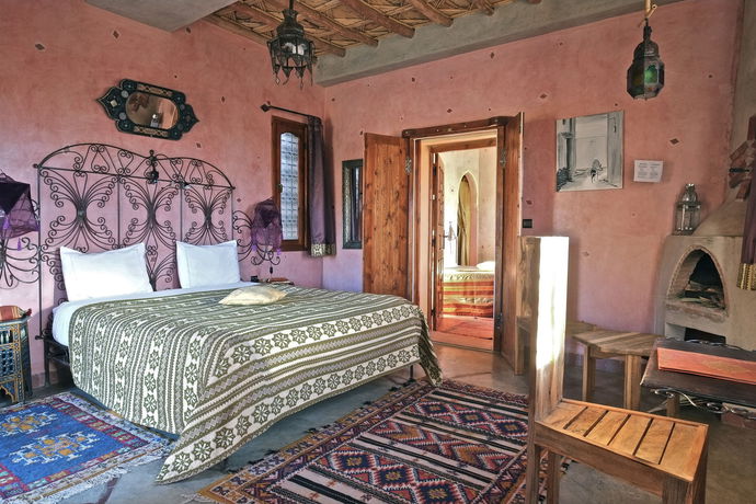 Imagen de los exteriores del Hotel Sawadi. Foto 10