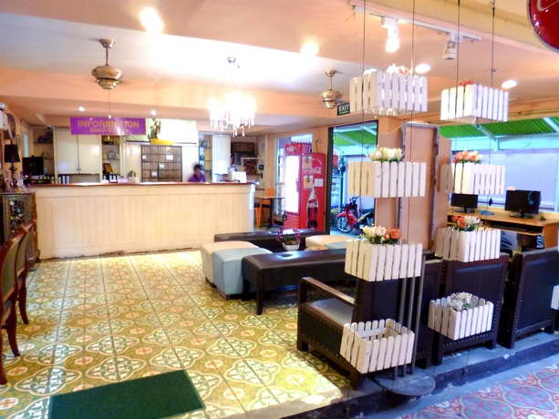 Imagen de los interiores del Hotel Sawasdee Bangkok Inn. Foto 12