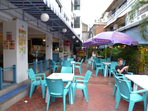Imagen del bar/restaurante del Hotel Sawasdee Khaosan Inn. Foto 1