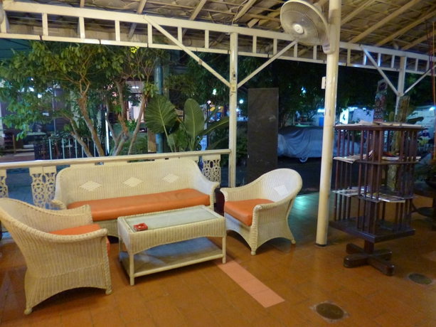 Imagen de los interiores del Hotel Sawasdee Smile Inn. Foto 5