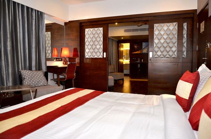 Imagen de la habitación del Hotel Sawera Grand. Foto 15