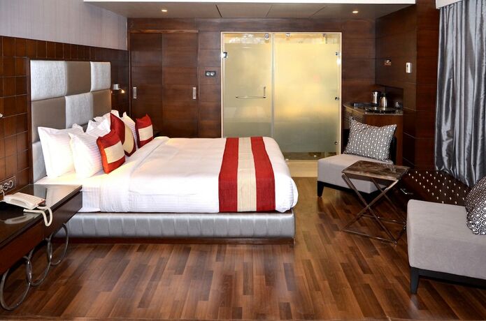 Imagen de la habitación del Hotel Sawera Grand. Foto 16