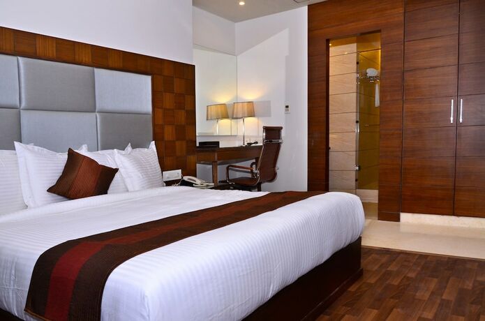 Imagen de la habitación del Hotel Sawera Grand. Foto 21