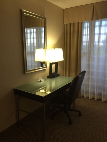 Imagen de la habitación del Hotel Sawgrass Grand. Foto 5