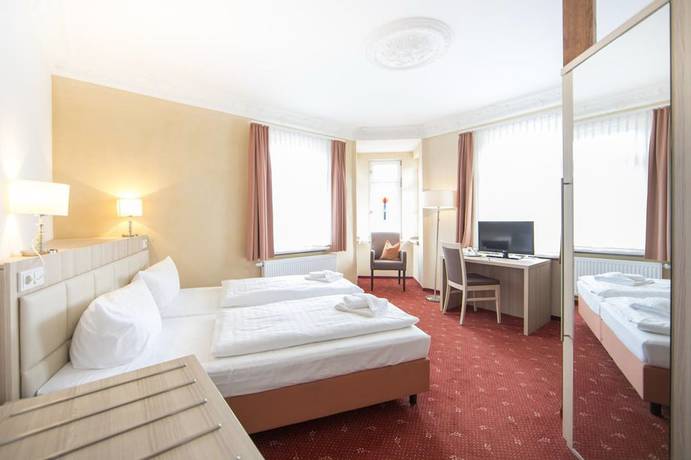 Imagen de la habitación del Hotel Saxenhof der Rh&ouml;ner Botschaft. Foto 14