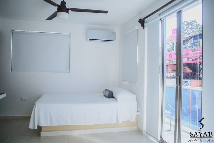 Imagen de la habitación del Hotel Sayab 5ta Avenida. Foto 3