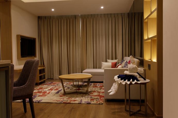 Imagen de la habitación del Hotel Sayaji Jamnagar. Foto 18