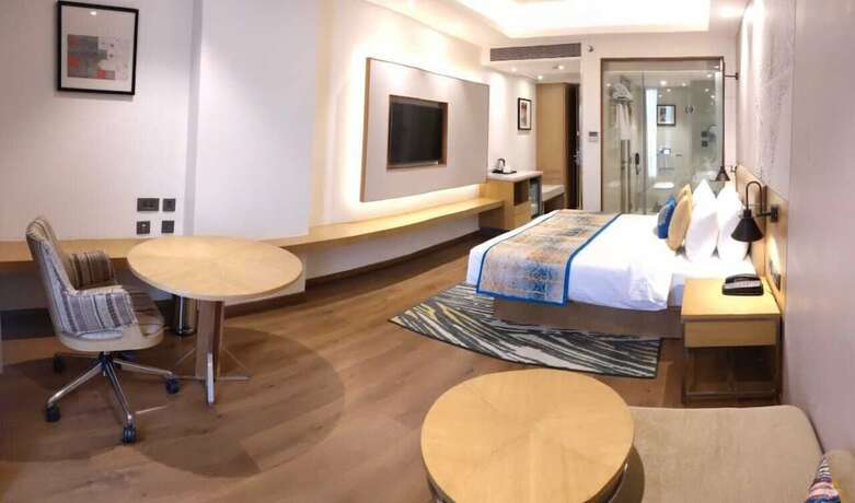 Imagen de la habitación del Hotel Sayaji Jamnagar. Foto 21