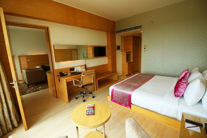 Imagen de la habitación del Hotel Sayaji Raipur. Foto 2