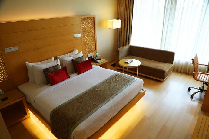 Imagen de la habitación del Hotel Sayaji Raipur. Foto 6