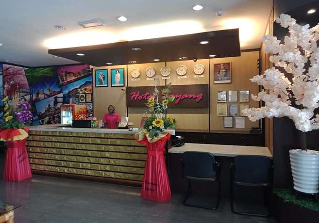 Imagen de los interiores del Hotel Sayang. Foto 18