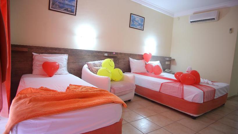 Imagen de la habitación del Hotel Sayanora & Park. Foto 8