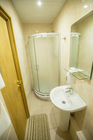 Imagen de la habitación del Hotel Sayany. Foto 10