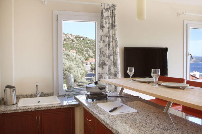 Imagen de la habitación del Hotel Saylam Suites. Foto 13