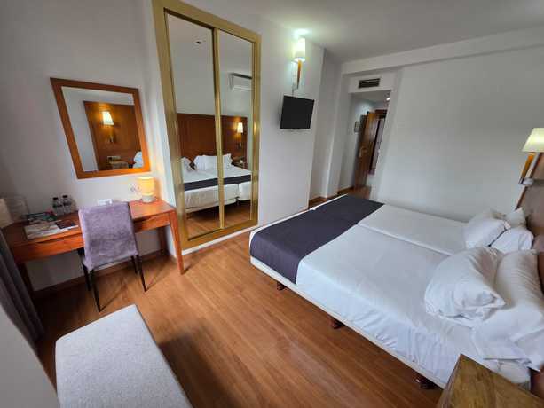 Imagen de la habitación del Hotel Saylu. Foto 13
