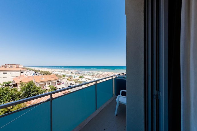 Imagen de la habitación del Hotel Sayonara. Foto 7