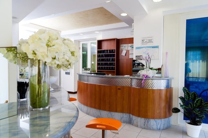 Imagen de los interiores del Hotel Sayonara. Foto 20