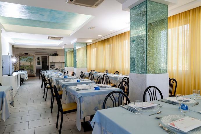Imagen del bar/restaurante del Hotel Sayonara, Senigallia. Foto 2