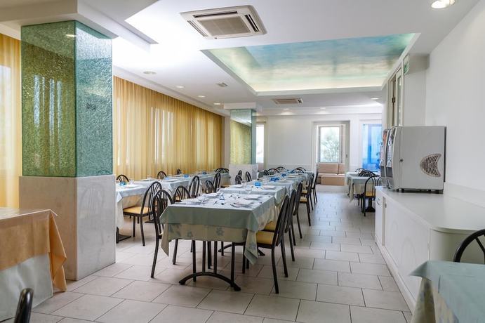 Imagen del bar/restaurante del Hotel Sayonara, Senigallia. Foto 6