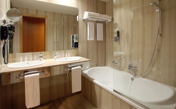 Imagen de la habitación del Hotel Sb Ciutat Tarragona. Foto 7