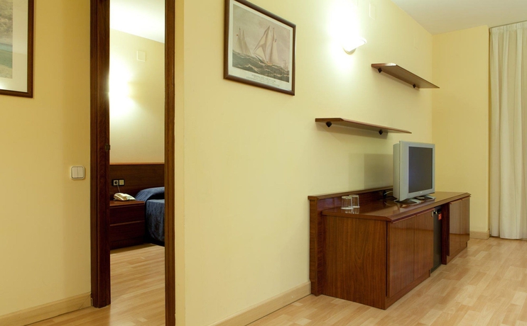 Imagen de la habitación del Hotel Sb Corona Tortosa. Foto 9