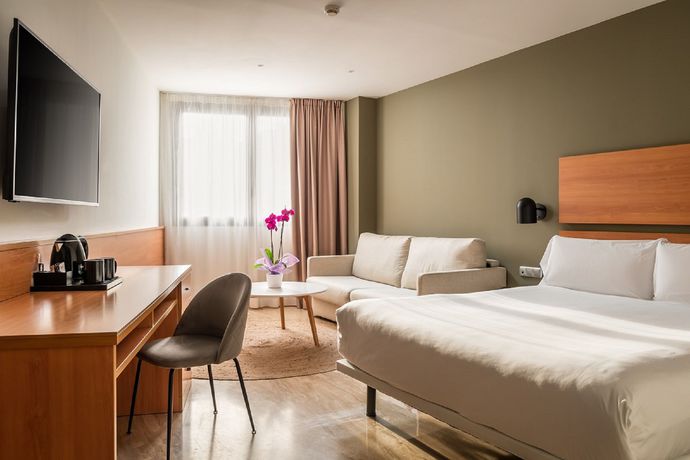 Imagen de la habitación del Hotel Sb Express Tarragona. Foto 4