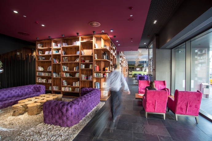 Imagen de los interiores del Hotel Sb Plaza Europa. Foto 12