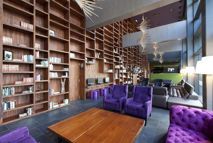 Imagen de los interiores del Hotel Sb Plaza Europa. Foto 16