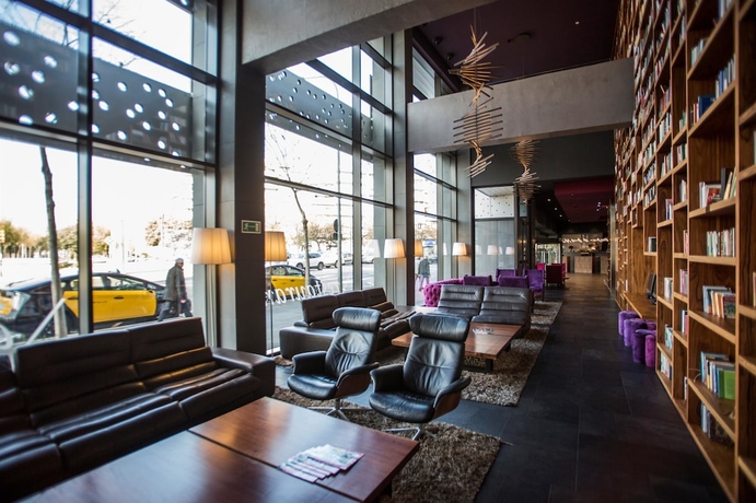 Imagen de los interiores del Hotel Sb Plaza Europa. Foto 19